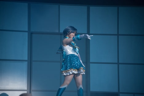伊藤理々杏扮するセーラーマーキュリー。