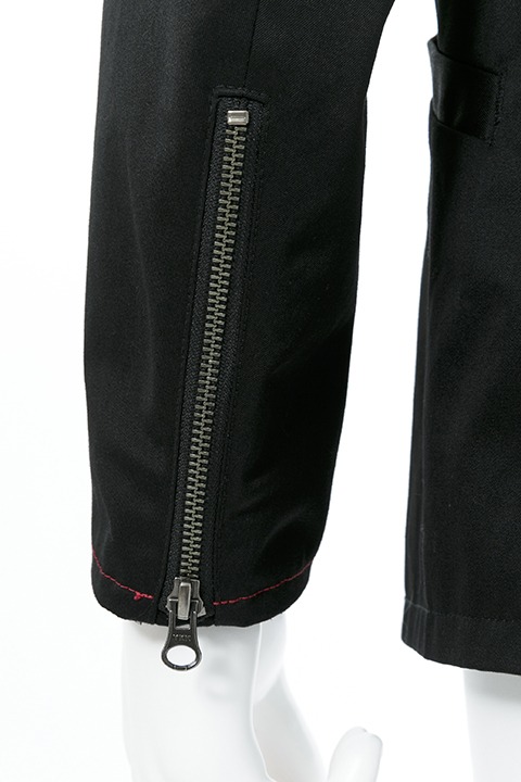 黒森峰女学園モデルのミリタリーアウター。