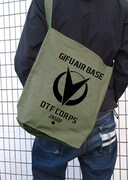 「岐阜基地 OTF部隊 ショルダートート」の使用例。