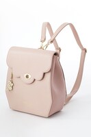 春組モデルのリュック。