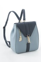 冬組モデルのリュック。