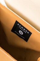 夏組モデルのリュック。