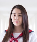 早見あかり扮する藤田美雪。