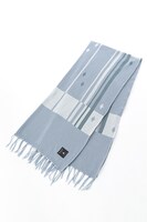 冬組モデルのストール。