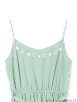 2winkモデルのワンピース。