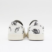 「DOLCE スリッポン」（WHITE）