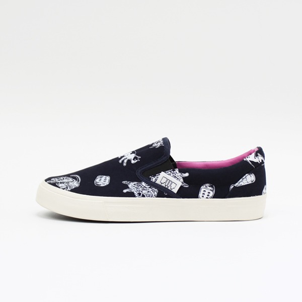 「DOLCE スリッポン」（NAVY）
