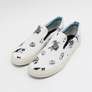 「DOLCE スリッポン」（WHITE）