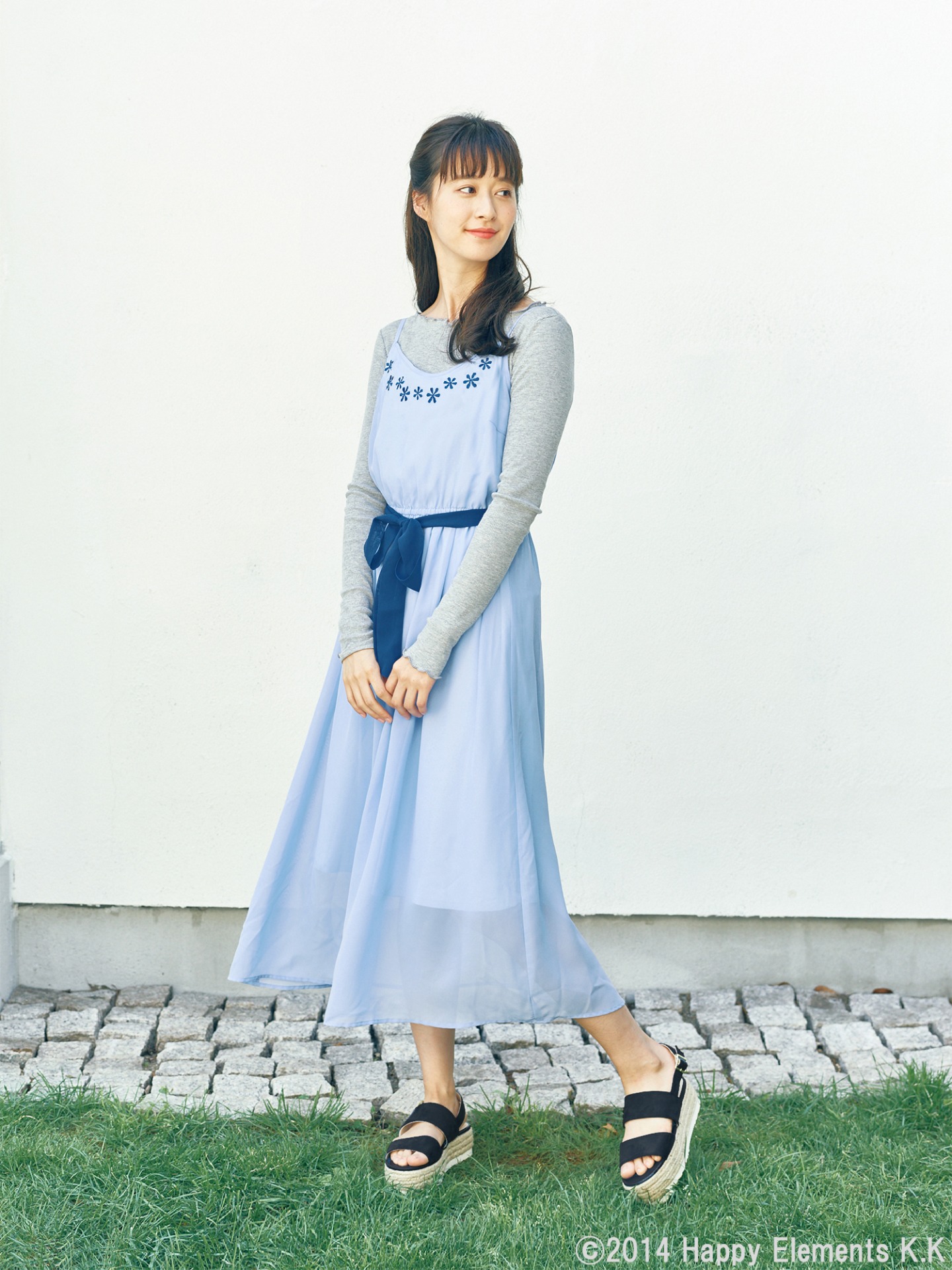 Ra*bitsモデルのワンピース着用例。