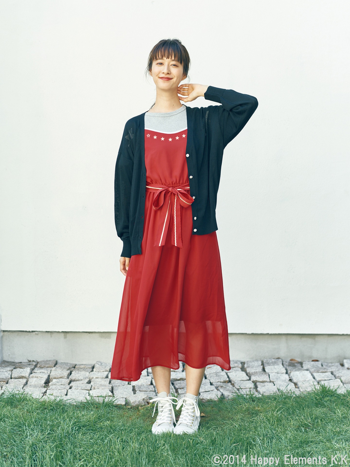 流星隊モデルのカーディガン着用例。