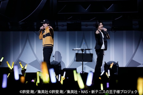 「許斐 剛★パーフェクトLIVE~一人オールテニプリフェスタ2018~」の様子。