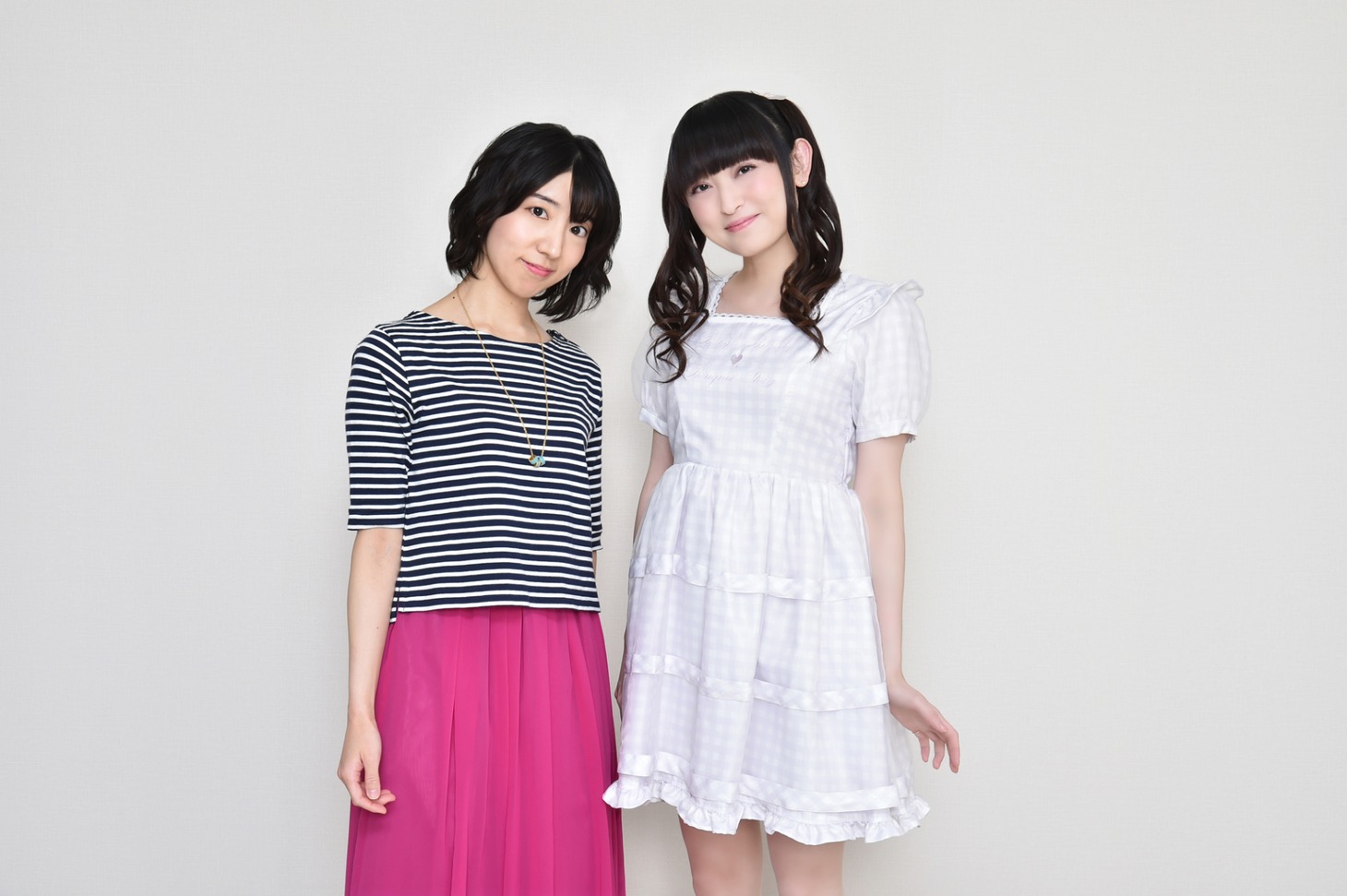 左からキュアマシェリ／愛崎えみるを演じる田村奈央、キュアアムール／ルールー・アムールを演じる田村ゆかり。