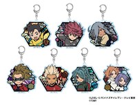 先行販売商品の「切り絵シリーズ アクリルキーホルダー」全7種。