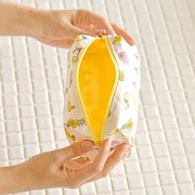 トラペーズポーチ