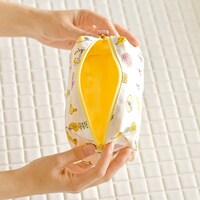 トラペーズポーチ