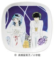 オリジナルグッズの皿。