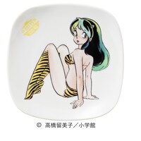 オリジナルグッズの皿。