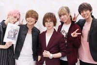 左から廣瀬大介、安達勇人、植田圭輔、蒼井翔太、安里勇哉。