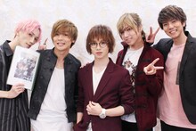 左から廣瀬大介、安達勇人、植田圭輔、蒼井翔太、安里勇哉。