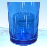 箱根学園をモチーフにした江戸硝子のグラス。