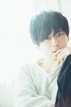 芦屋花繪役の梶裕貴。