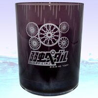 京都伏見をモチーフにした江戸硝子のグラス。