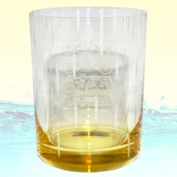 総北高校をモチーフにした江戸硝子のグラス。