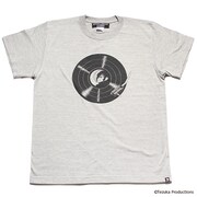 「ブラック・ジャック」をモチーフにしたTシャツ。