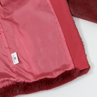 赤のランサーモデルのアウター。