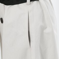 黒のライダーモデルのアウター。