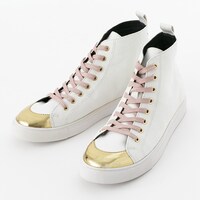 黒のライダーモデルのシューズ。