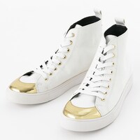 黒のライダーモデルのシューズ。