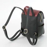 黒のライダーモデルのバッグ。