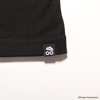 「鉄腕アトム」をモチーフにしたTシャツ。