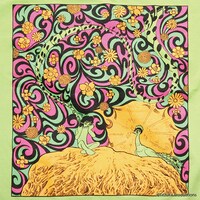 「火の鳥」をモチーフにしたTシャツ。