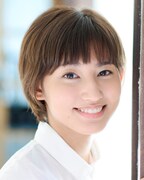 ベロニカ役の七木奏音。