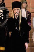 メーテル役のハルカ。