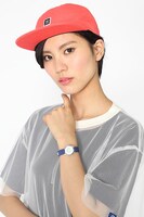 楊ゼンモデルのコーディネート着用例。