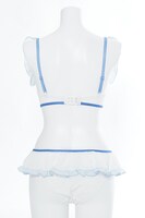 キュアホワイトモデルのランジェリーセット。