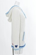 キュアホワイトモデルのルームウェア。