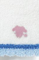 キュアホワイトモデルのルームウェア。