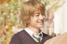 映画「ういらぶ。」より、健太郎演じる佐伯和真。