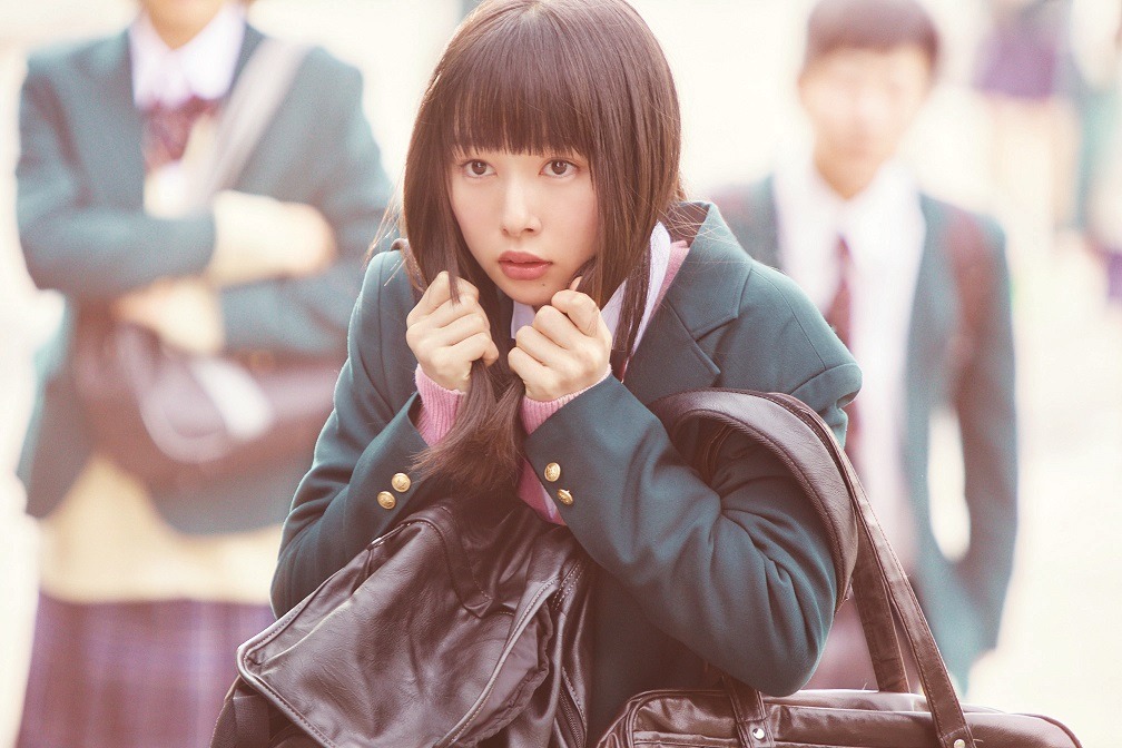 映画「ういらぶ。」より、桜井日奈子演じる春名優羽。