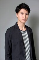 斗宿役の川崎優作。