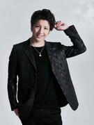 亢宿役の松岡卓弥。