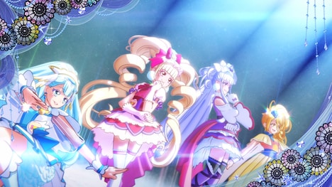 「映画HUGっと!プリキュア▽ふたりはプリキュア オールスターズメモリーズ」エンディングダンス映像より。