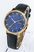 伏見猿比古モデルの腕時計。