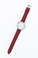 八田美咲モデルの腕時計。