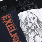 「ガンバスターオールプリント Tシャツ」と「ヱクセリヲン2wayバックパック」。