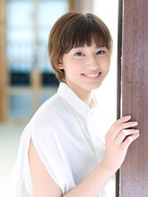 赤血球役の七木奏音。